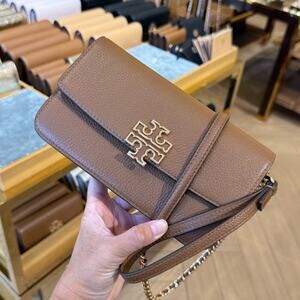 Tory Burch 141012 Britten Small Chain Wallet Wristlet Crossbody Moose $385